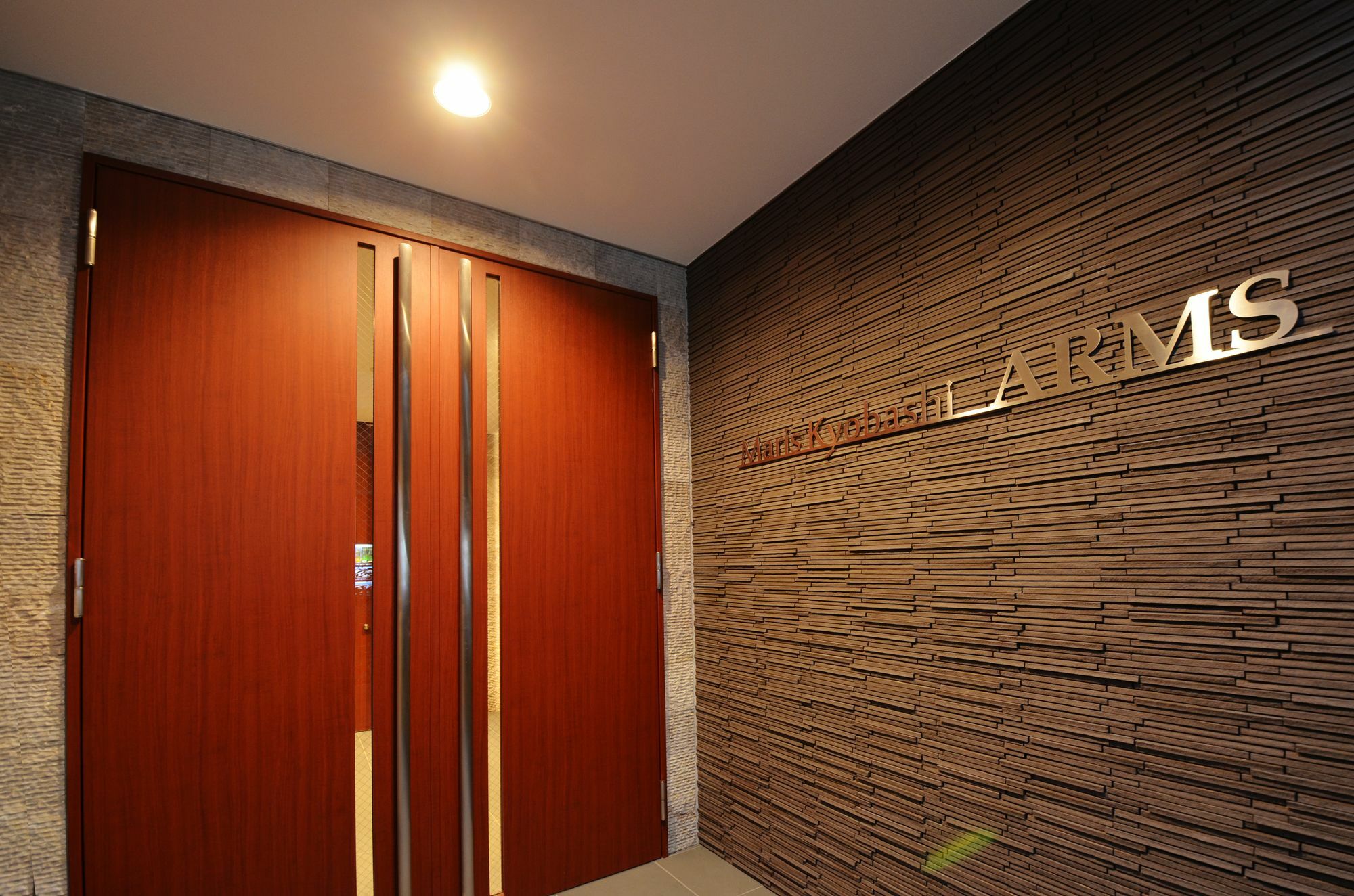 The Wonder At Stay-Maris Kyobashi Arms- Osaka Ngoại thất bức ảnh